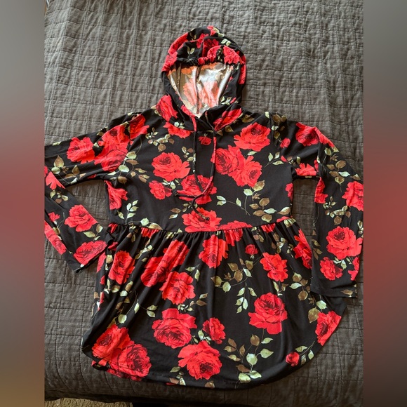 Sew in Love Rose Hoodie Small‎ - Picture 1 of 5